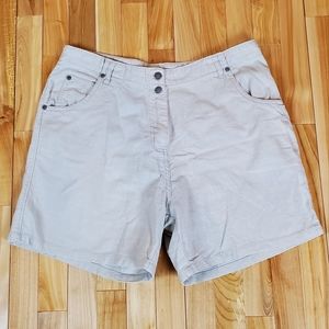 Woolrich Stone Light Tan Shorts Size‎ 14